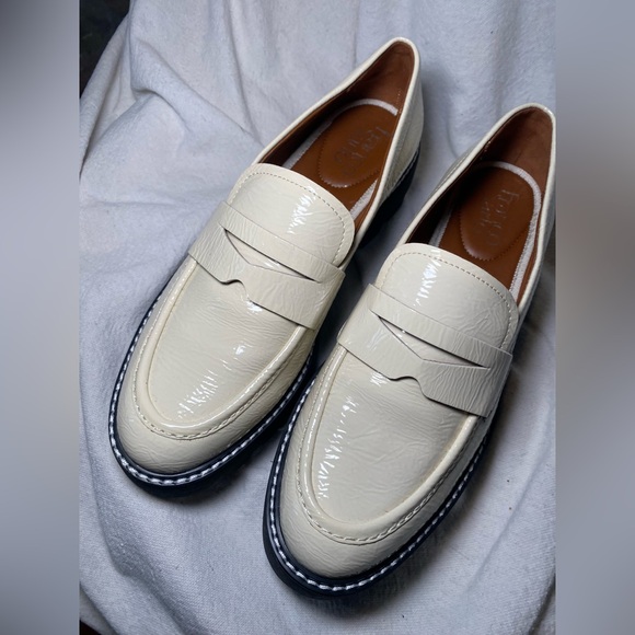 Franco Sarto Chunky Lug Sole Loafers Ivory Patent Women’s 7. - Picture 2 of 6